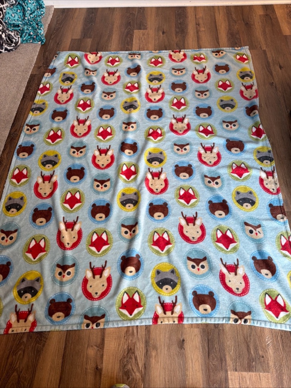 RARE Kohls The BIG One forest Woodland Animal Fleece Blanket Light Blue
